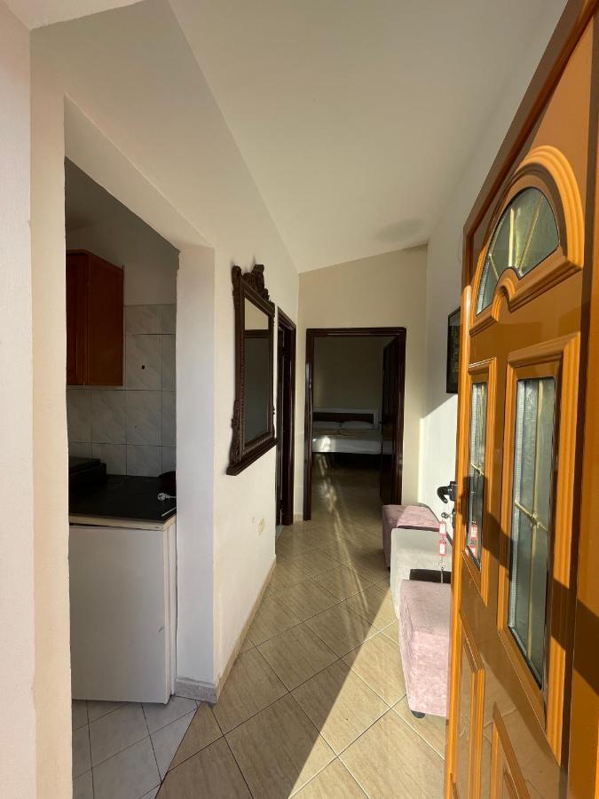 vila Osmenaj rent room Vlorë Buitenkant foto