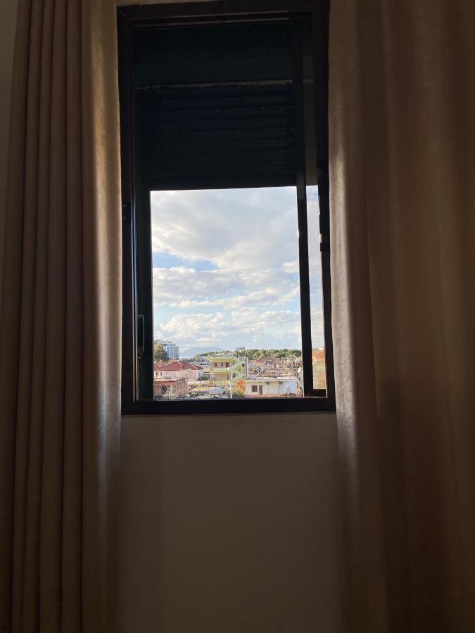vila Osmenaj rent room Vlorë Buitenkant foto