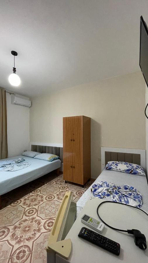 vila Osmenaj rent room Vlorë Buitenkant foto