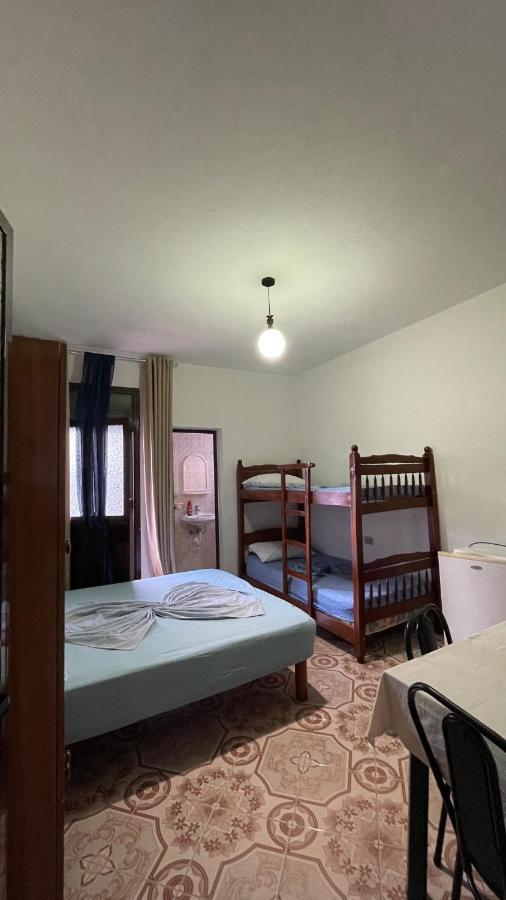 vila Osmenaj rent room Vlorë Buitenkant foto