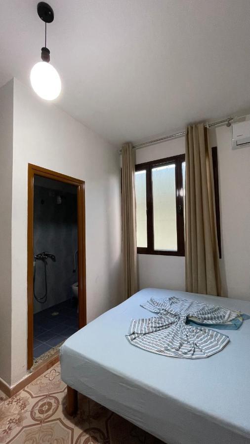 vila Osmenaj rent room Vlorë Buitenkant foto