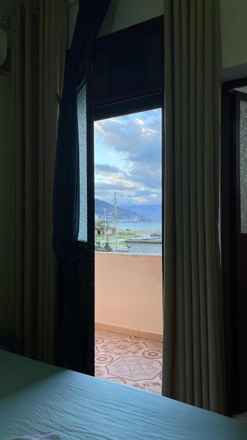vila Osmenaj rent room Vlorë Buitenkant foto